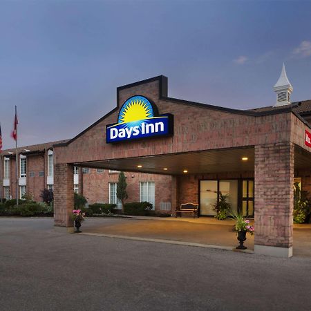 Days Inn By Wyndham Brantford Exteriör bild