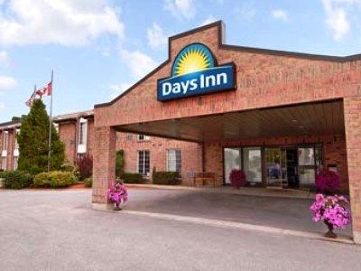 Days Inn By Wyndham Brantford Exteriör bild